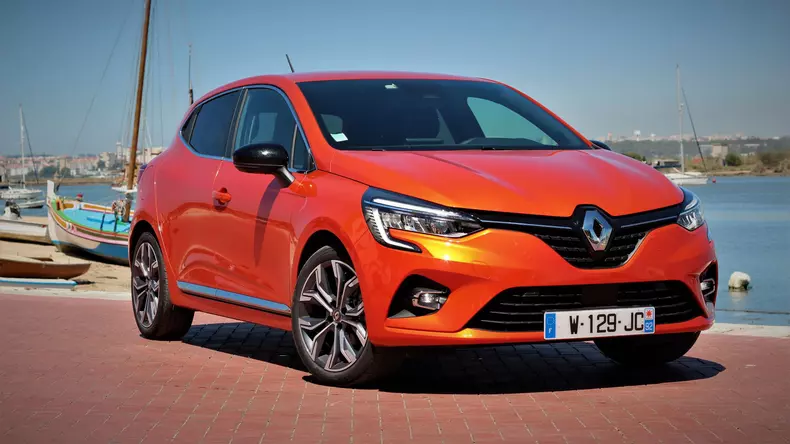 Renault Clio V 035
