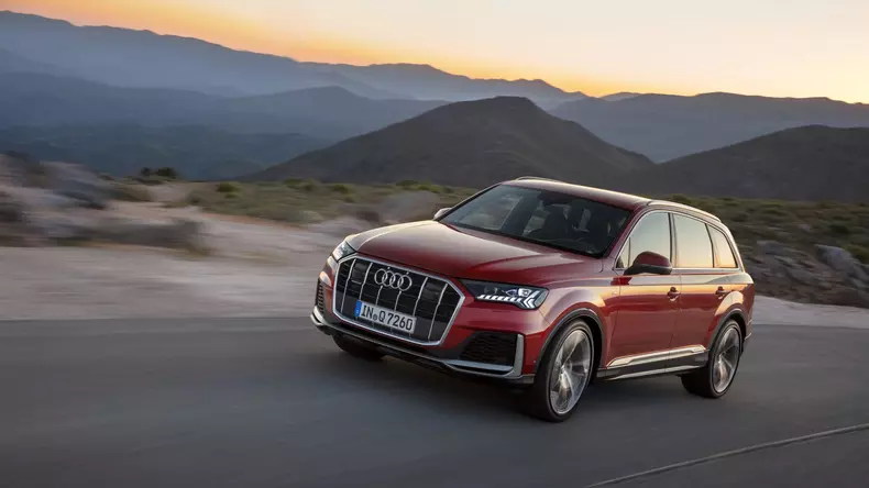 Audi Q7 facelift 013