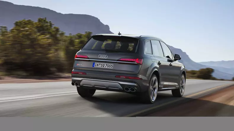 Audi SQ7 10