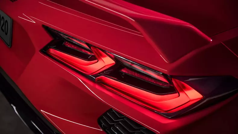 chevrolet corvette stingray 32