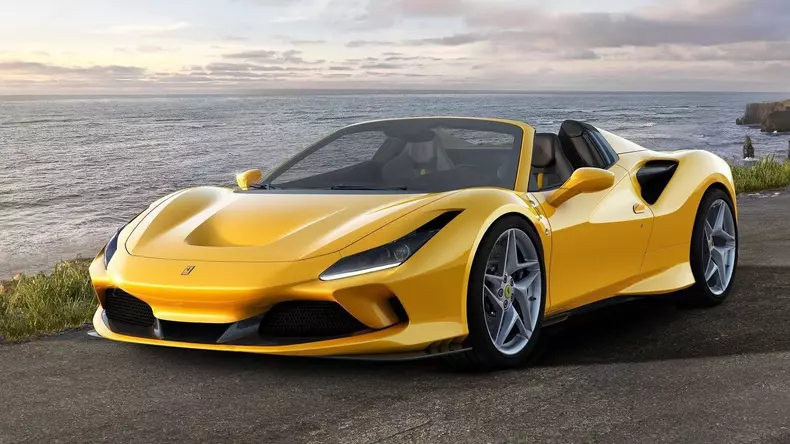 Ferrari F8 Spider  – 720 Cp şi o viteza maximă de 340 km/h