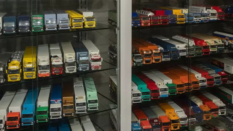 Muzeul-miniaturilor-DAF-830×467