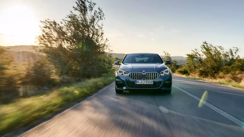 2020-bmw-2-series-gran-coupe (33)
