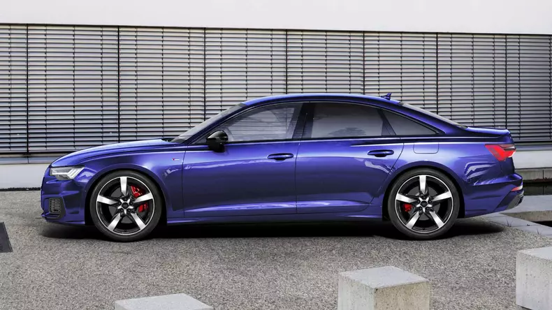 Electrifying full-size sedan:  the Audi A6 55 TFSI e quattro