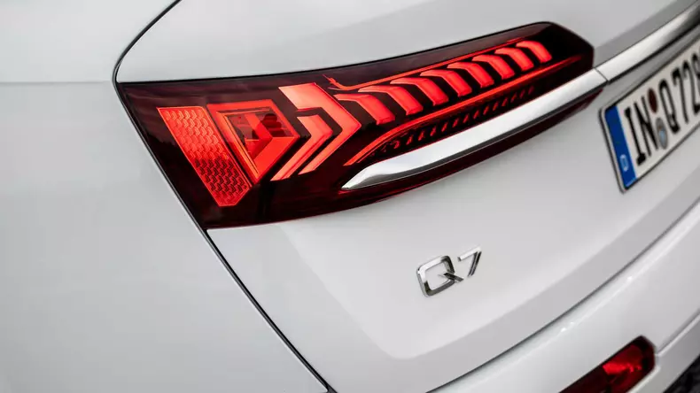 audi-q7-hibrid-phev (12)