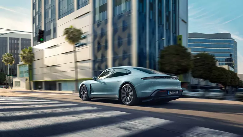 porsche-taycan-4s (3)