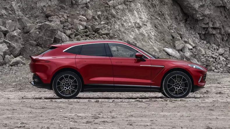 aston-martin-dbx-suv (5)