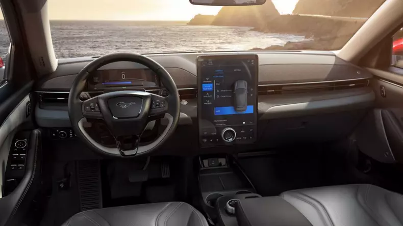 ford-mustang-mach-e-electric-suv (11)