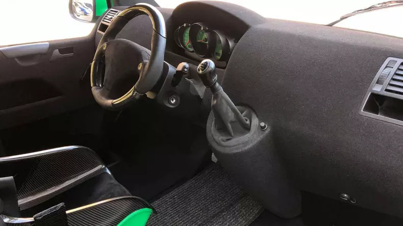 volkswagen-t5-porsche-911-th2rs (6)