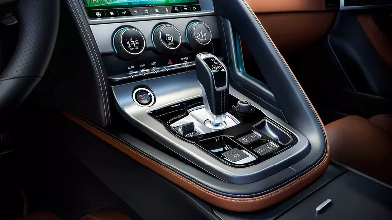 2021-jaguar-f-type (10)