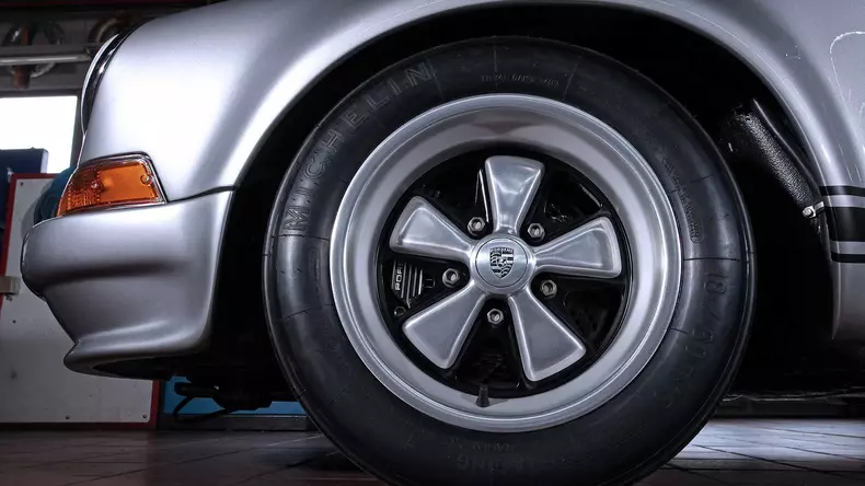 Porsche 911 DP Motorsport 09