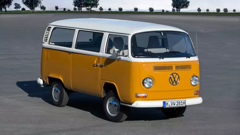 VW Transporter 70 yrs 00