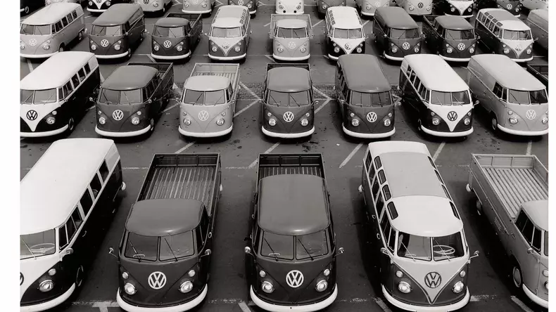 VW Transporter 70 yrs 01