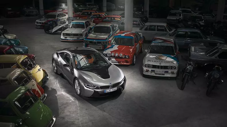 bmw-i8-hibrid-supercar-final-de-productie (1)