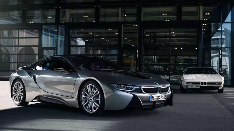 bmw-i8-hibrid-supercar-final-de-productie (5)