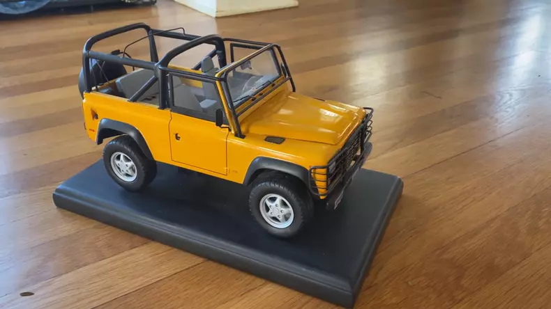 macheta land rover 1