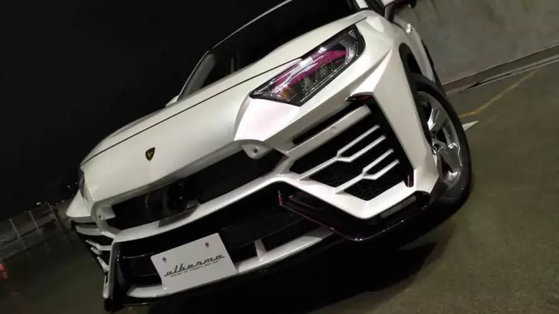 toyota-rav4-lamborghini-urus-body-kit-by-albermo (3)