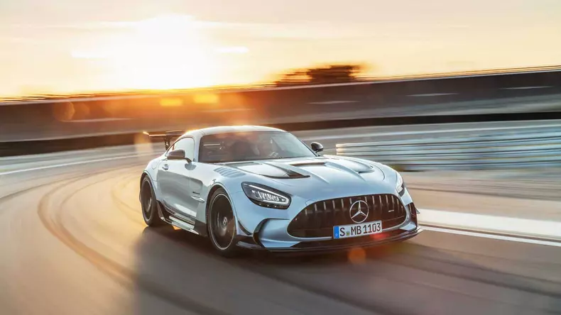 Mercedes-AMG GT Black Series 12