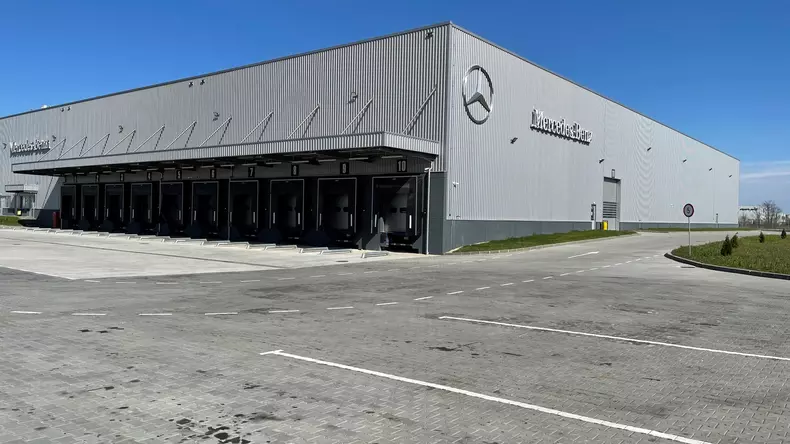 Centrul Logistic Mercedes-Benz Romania (1)