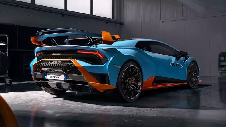 Lamborghini Huracan STO a debutat în România: cât costă și ce oferă?