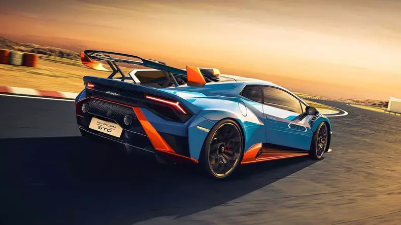 Lamborghini Huracan STO a debutat în România: cât costă și ce oferă?