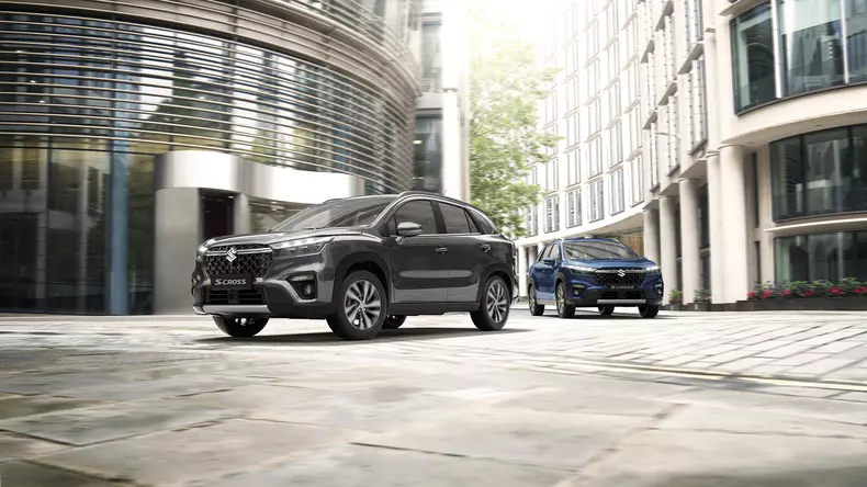 03_S-CROSS_exterior_low