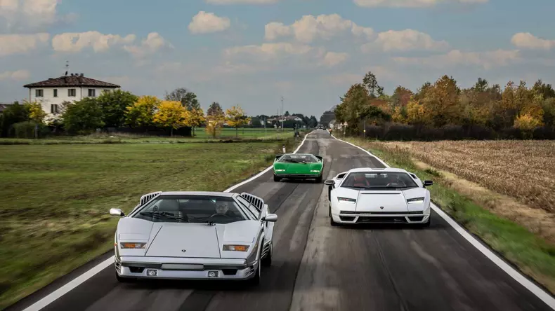 lamborghini countach lp 800 4 11