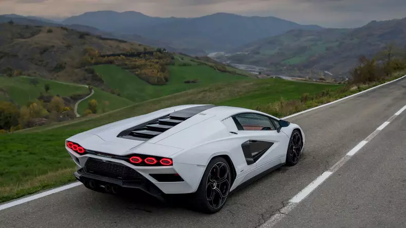 lamborghini countach lp 800 4 2