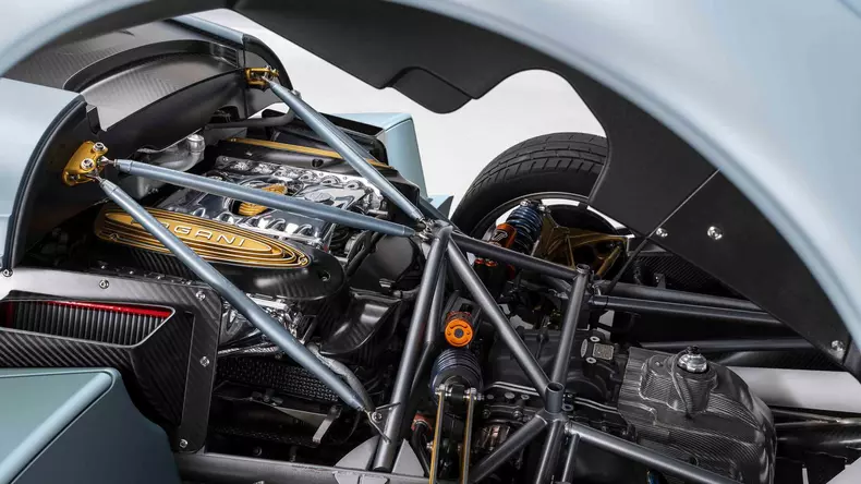 pagani huayra codalunga 11