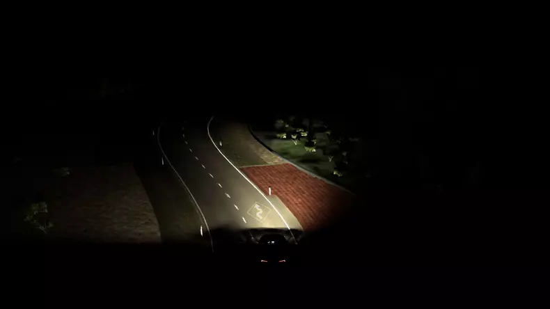 Ford Headlight Tech Helps Keep Drivers’ Eyes on the Road