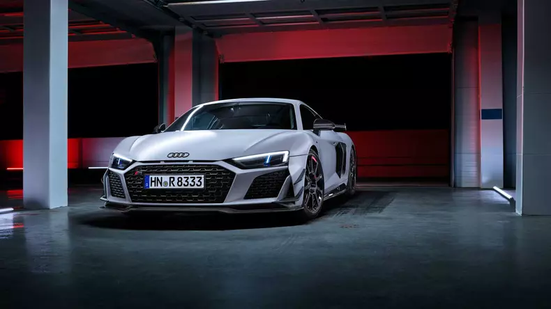 Audi R8 V10 GT RWD 10
