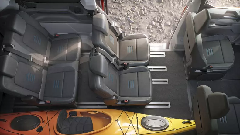 Ford Pro E-Tourneo Custom 006