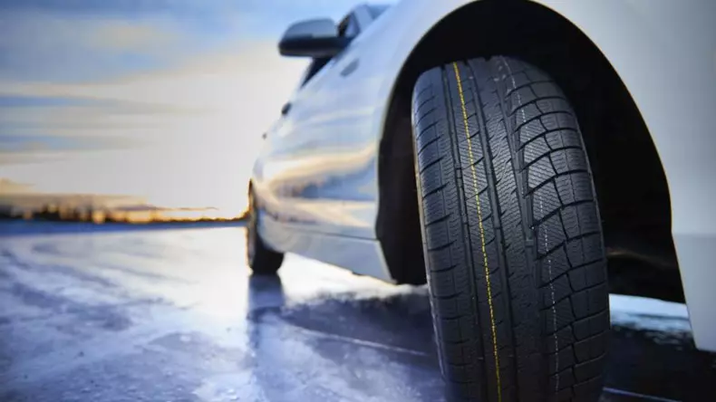 ce-se-intampla-cu-anvelopele-cand-este-frig-afara