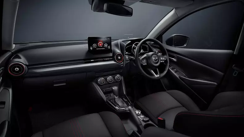 Mazda 2 facelift 2023 7