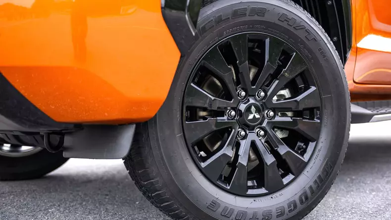 2024-mitsubishi-triton-l200 (23)