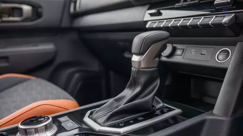 2024-mitsubishi-triton-l200 (40)