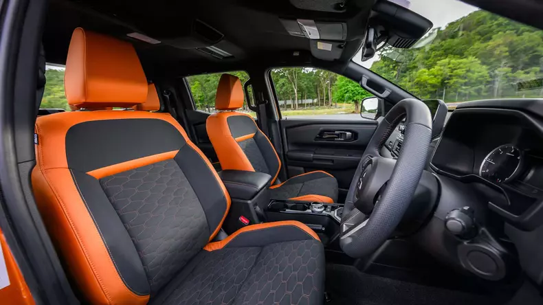 2024-mitsubishi-triton-l200 (41)