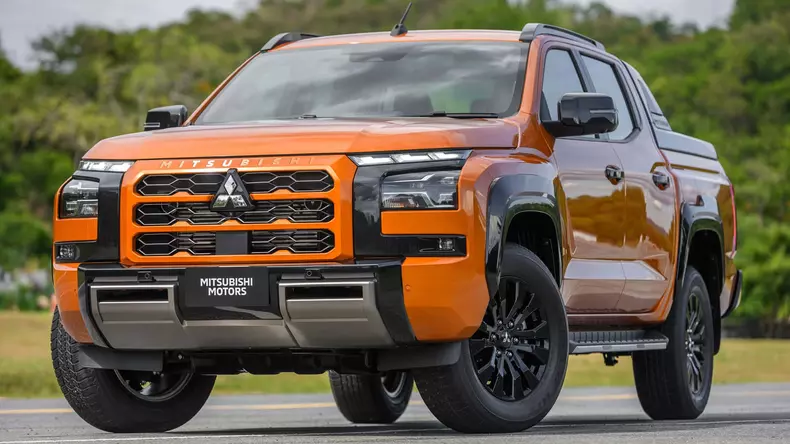 2024-mitsubishi-triton-l200 (8)