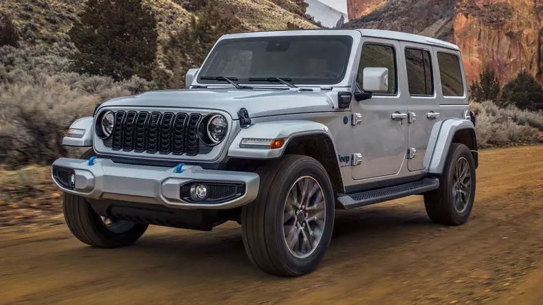 2024-jeep-wrangler 3