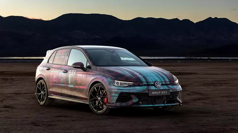 VW Golf 8 facelift 2