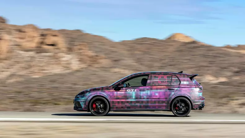 VW Golf 8 facelift 3