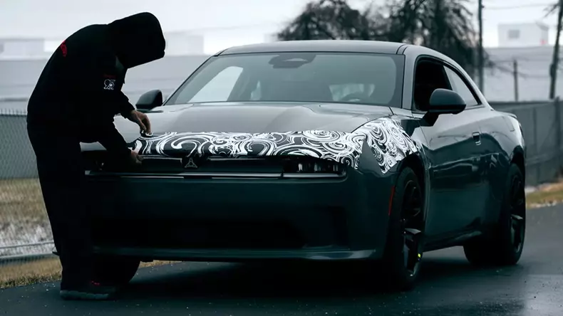 web_2025 Dodge Charger SRT preprod_04