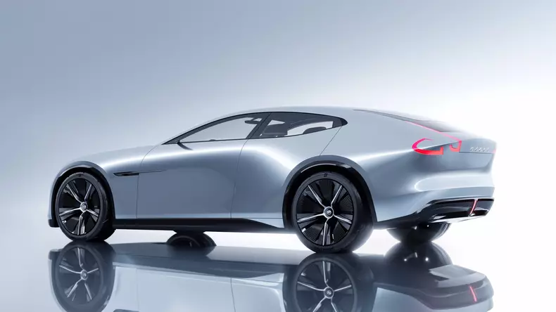 mazda_vision_x-coupe_still_4