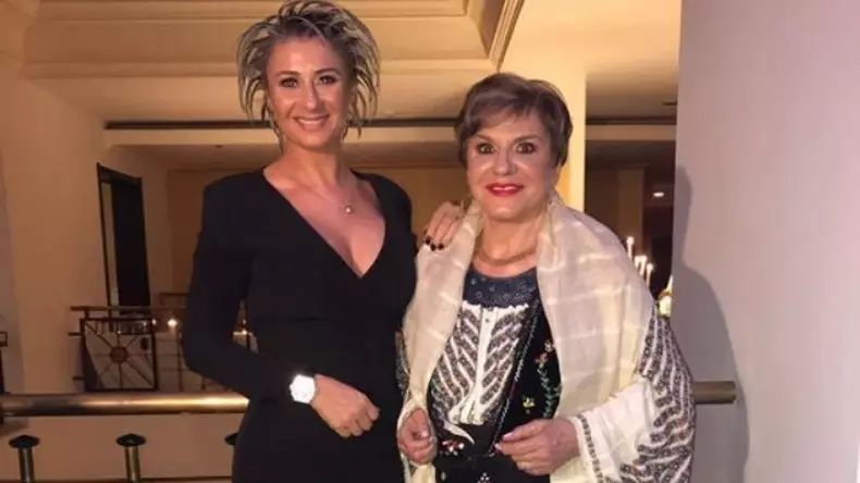 Ionela Prodan si Anamaria Prodan 2