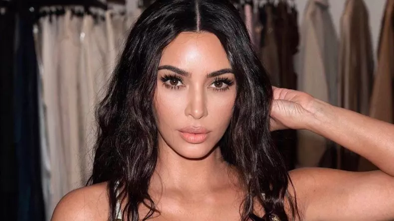 bărbatul care a vrut să se transforme în Kim Kardashian