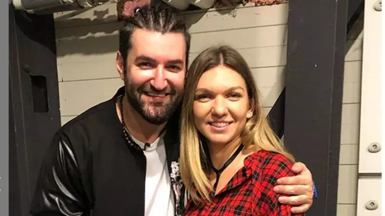simona-halep-si-smiley-2