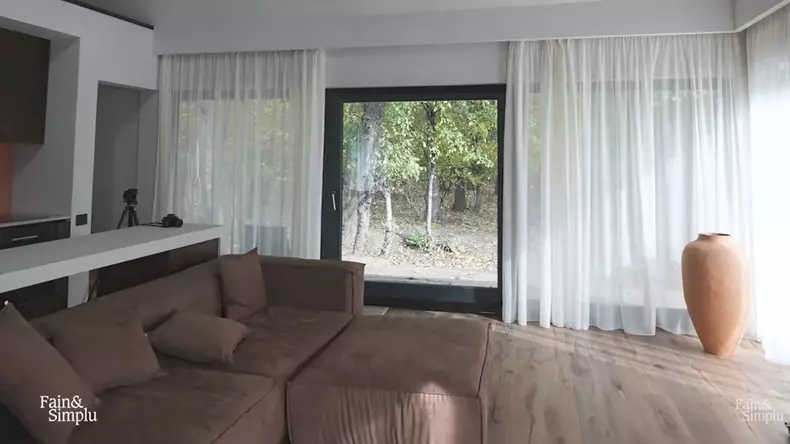casa-sanziana-negru-6