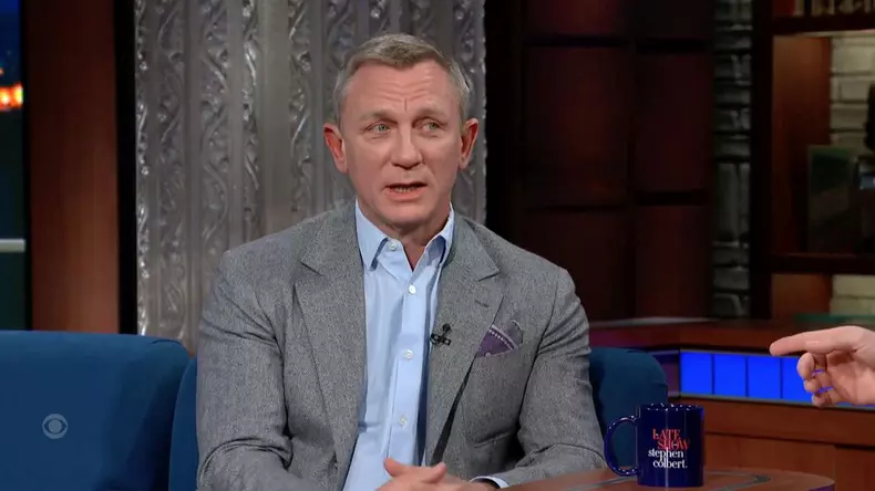 Daniel Craig reveals the Queens sense of humour and arm wrestles chat show host