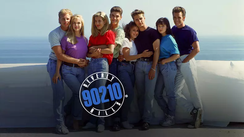„Beverly Hills, 90210” revine pe micile ecrane. Unde poate fi urmărit serialul fenomen al anilor '90