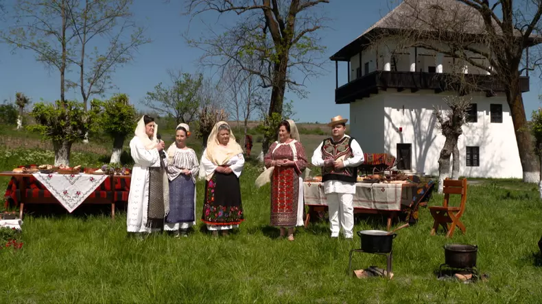 „Tezaur Folcloric” în ziua de Paşte la TVR 1 și TVR Folclor (11)